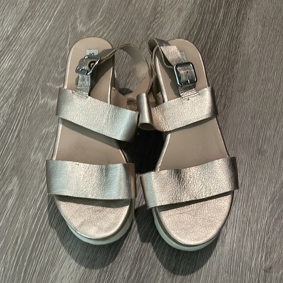 Steve Madden platform shoes - Picture 2 of 3